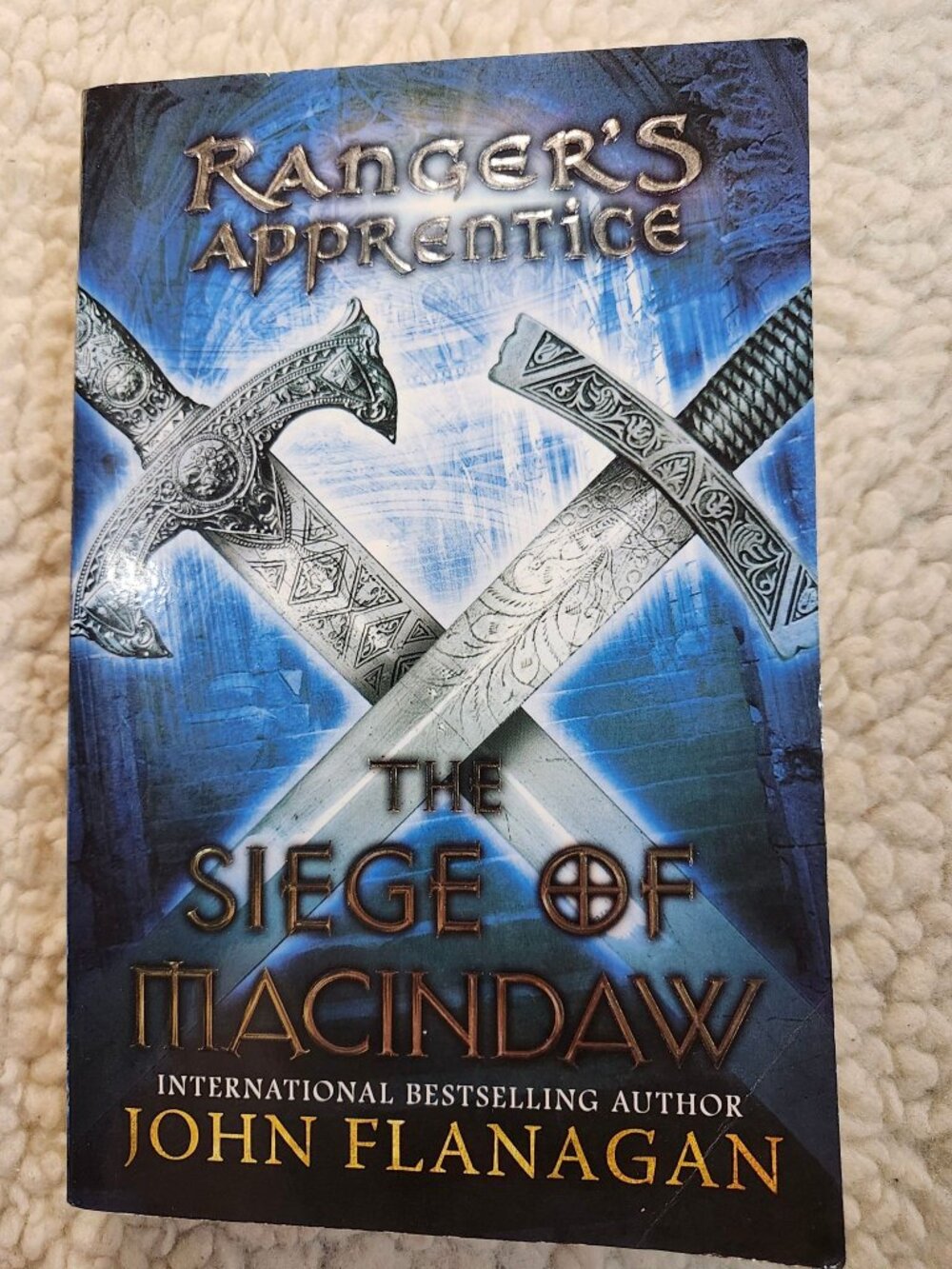 John Flanagan Ranger's Apprentice The Siege of Macindaw Book 6 Puffin Paperback